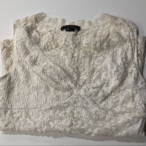 Lace top - Picture 2 of 3